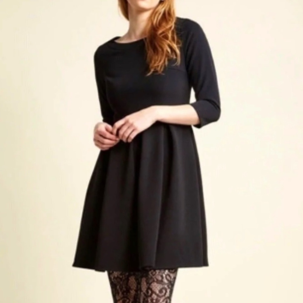 ModCloth Fervour Black Ribbed Skater Dress - Fit and Flare w Pleated Skirt XL